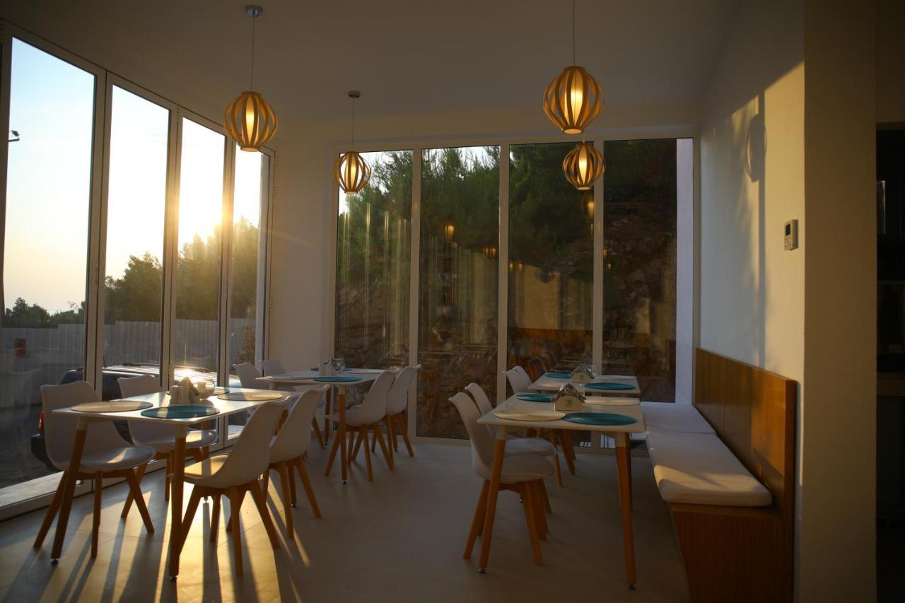 Hotel Serenity In Lezhë Esterno foto